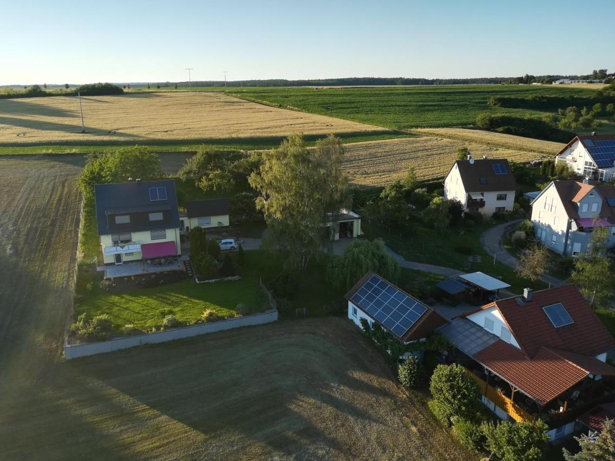 Fewo Haus Hutzelbuck In Idyllisch-Gruner Lage Nahe An Ansbach Exterior foto