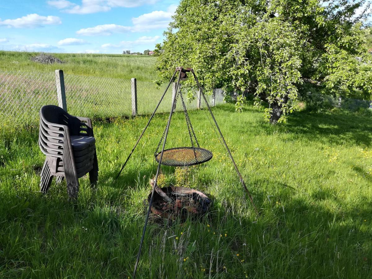 Fewo Haus Hutzelbuck In Idyllisch-Gruner Lage Nahe An Ansbach Exterior foto