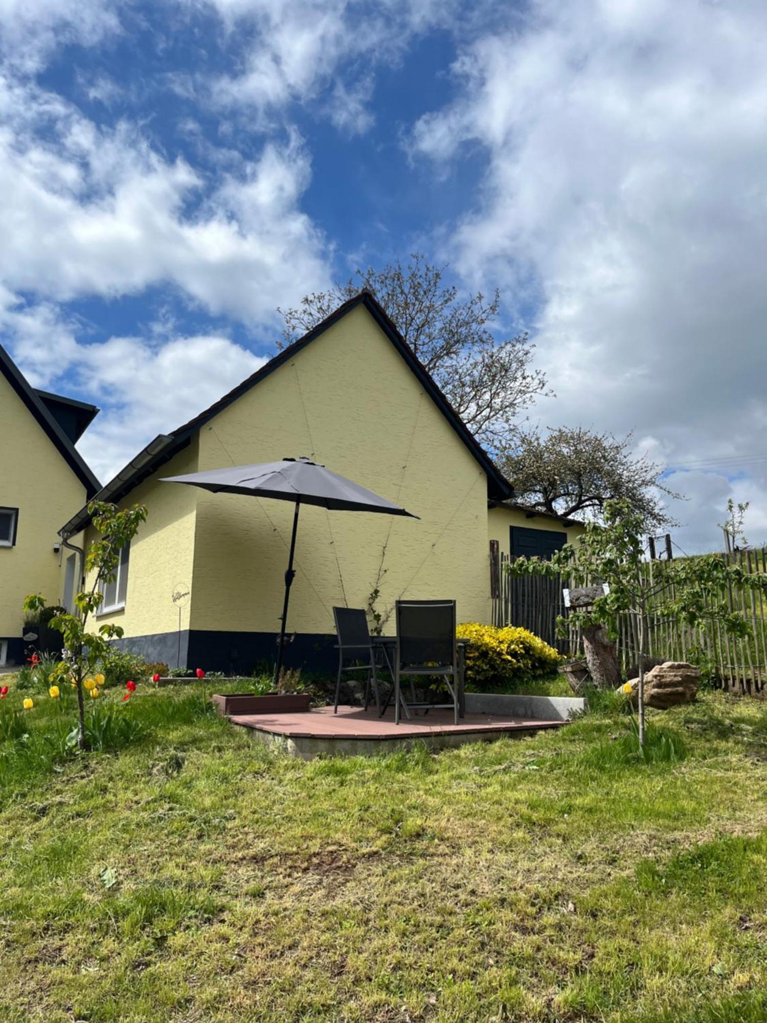 Fewo Haus Hutzelbuck In Idyllisch-Gruener Lage Naehe An Ansbach Exterior foto